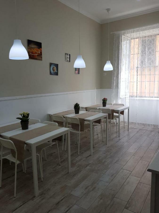 Angelica Bed & Breakfast เนเปิลส์ ภายนอก รูปภาพ