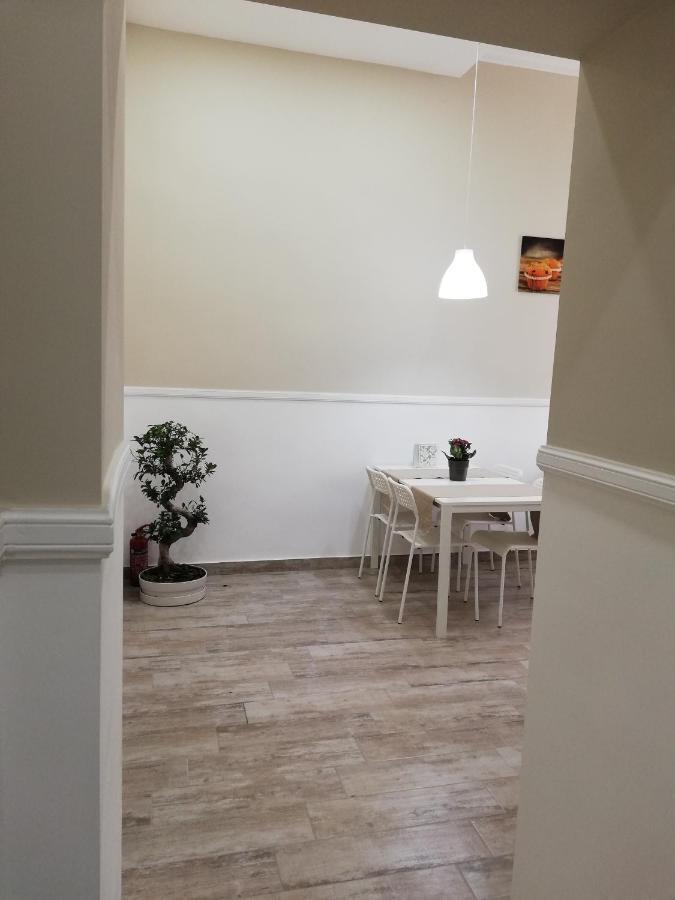 Angelica Bed & Breakfast เนเปิลส์ ภายนอก รูปภาพ